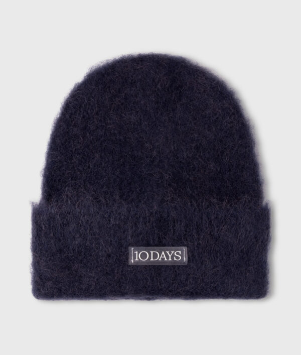 soft hairy knit beanie 10DAYS