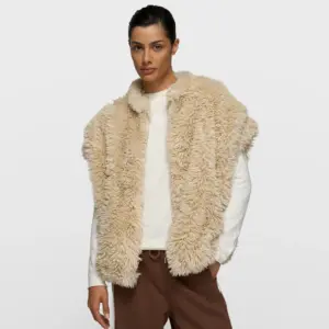 fluffy gilet 10DAYS