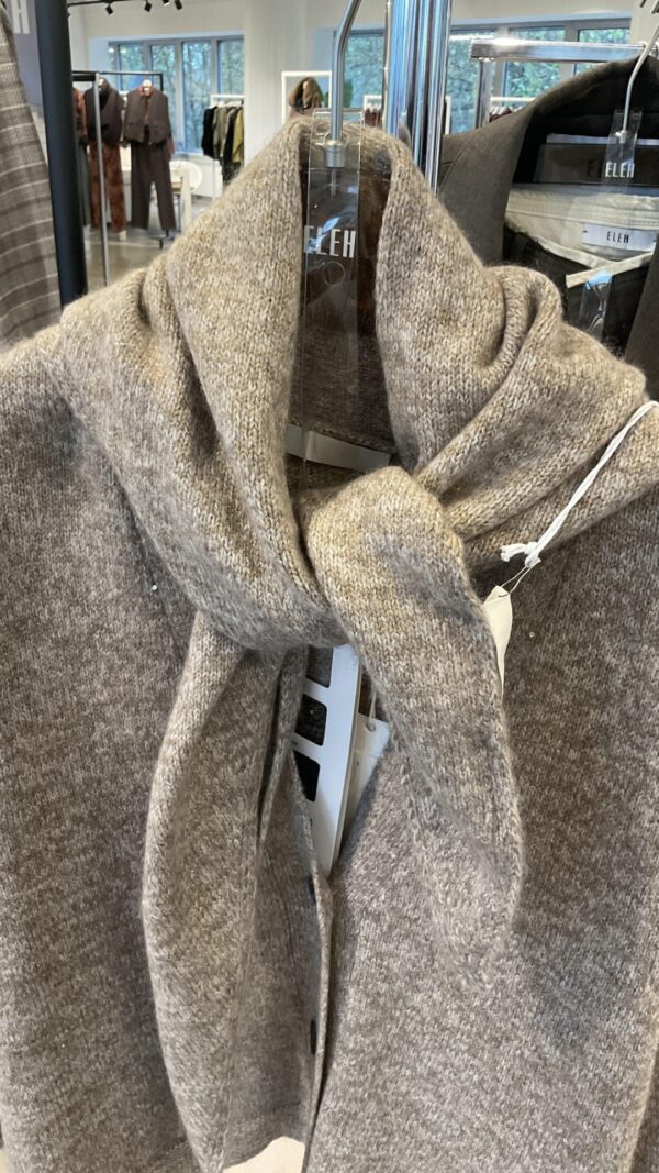 Scarf ELEH